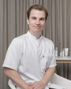 Hudlæge Christian Steenbeck